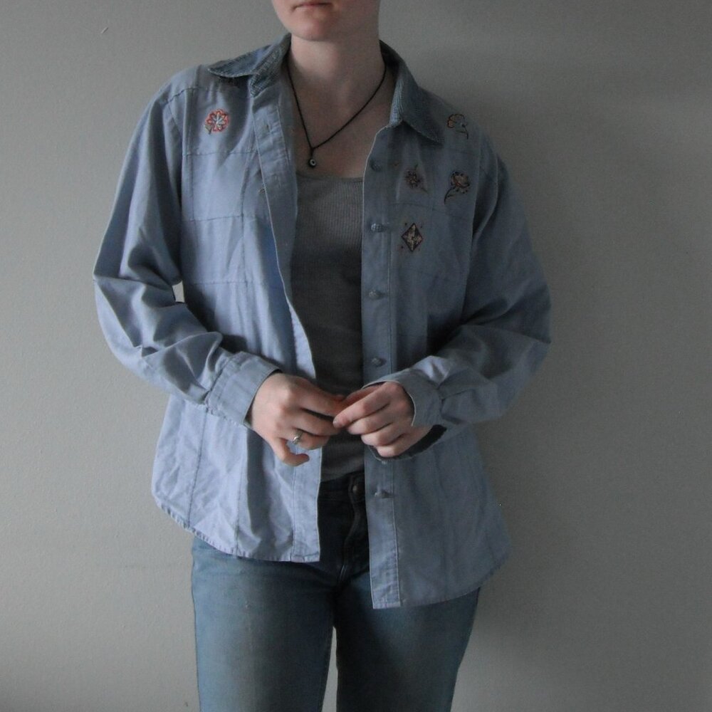 Stephanie K Vintage Womens S Small Button Down Blouse Light Blue Embroidered